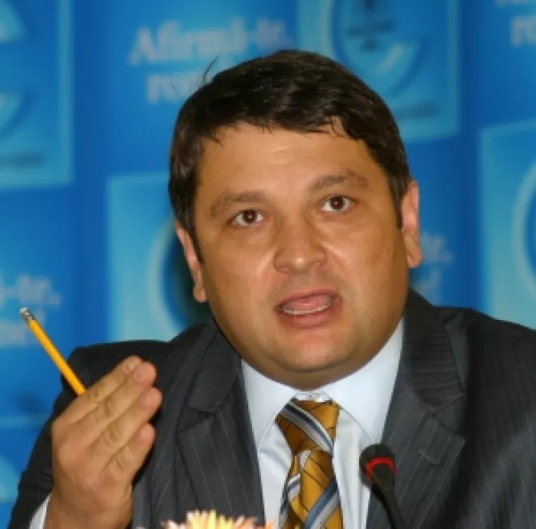 Conservatorii lanseaza "Statutul romanilor din Ardeal"