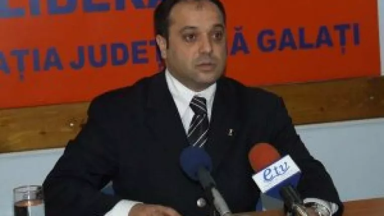 Europarlamentarul Constantin Dumitriu a propus marirea cu 3% a cotei de lapte