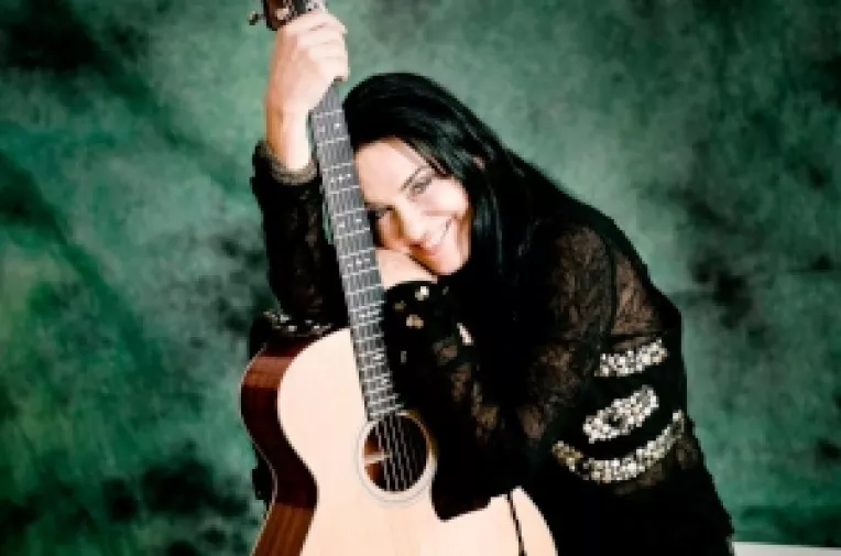 On Air Music Awards face publice noi categorii de nominalizari




