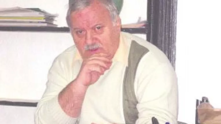 Politicienii locali coc proiecte la foc mic...