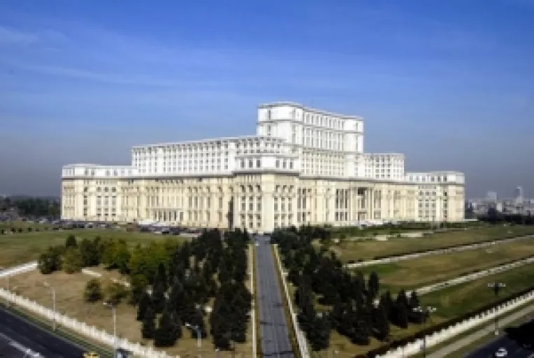 Senatul Romaniei: Programul simpozionului de miercuri, 20 Mai 2015, dedicat aniversarii a 25 ani de la primele alegeri libere din 20 Mai 1990