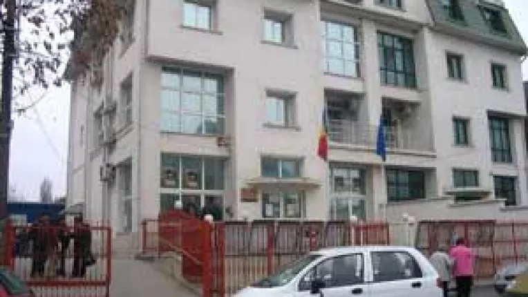 Superoferta de primavara. Angajati la particulari pe banii statului