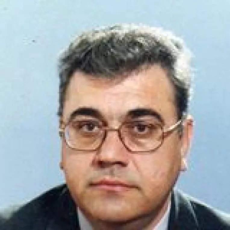 Un polemist redutabil: Mircea Hamza, pe Facebook