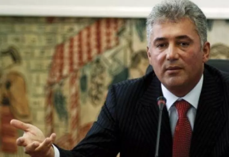 Videanu infirma previziunile Comisiei Europene:
"Crestere economica de 2,5% si deficit bugetar de 2% pe 2009"